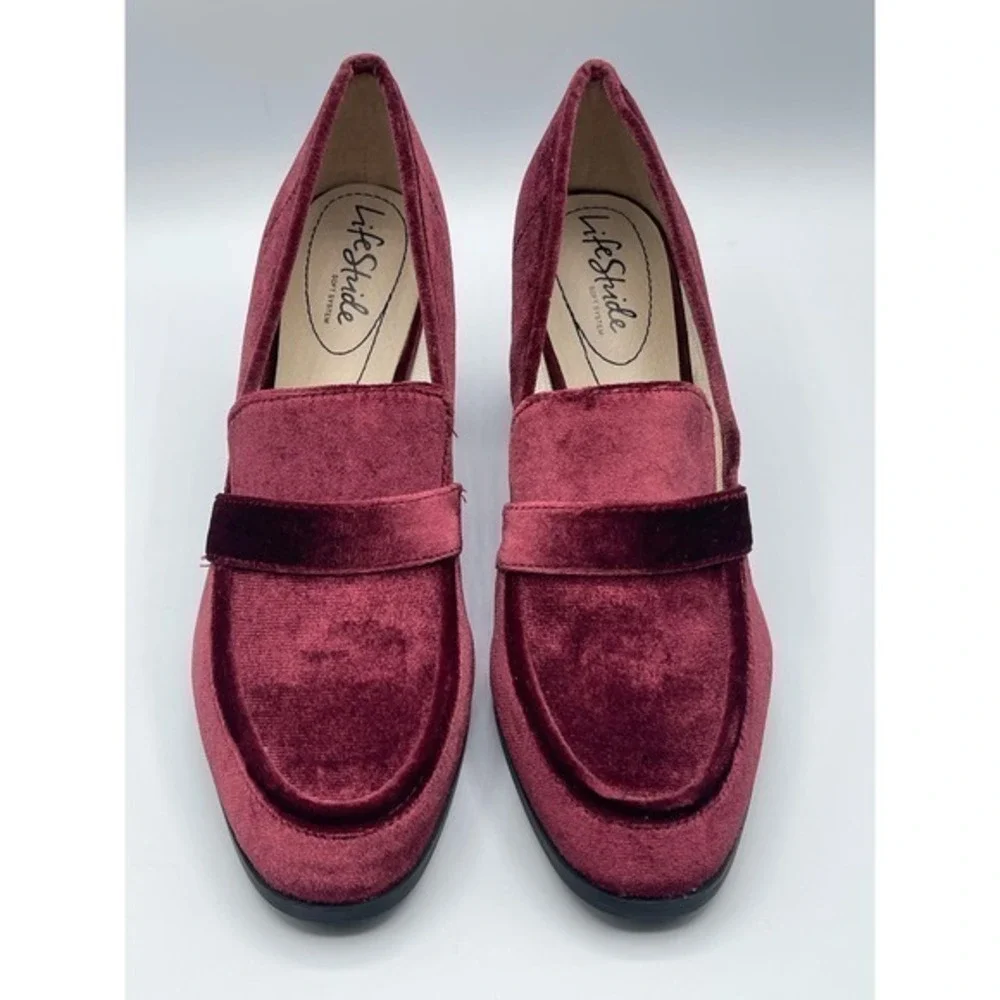 Pinot Noir‎ Velvet Farrah Loafer Women's Size 9W